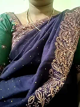 Snapshot of Cute-chinny chatting on 12/31/24, 10:56 Cute-chinny online show from 12/31/24, 10:56