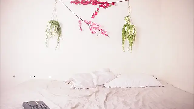 Snapshot of Doll4you_ chatting on 11/27/25, 07:49 Doll4you online show from 11/27/25, 07:49