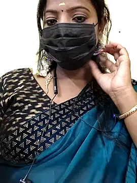 Snapshot of sheela28 chatting on 12/06/24, 05:00 sheela28 online show from 12/06/24, 05:00