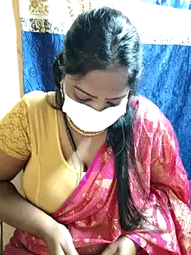 Snapshot of sheela28 chatting on 12/22/24, 08:25 sheela28 online show from 12/22/24, 08:25