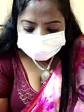 Snapshot of sheela28 chatting on 12/24/24, 03:47 sheela28 online show from 12/24/24, 03:47