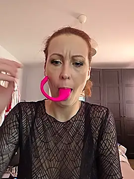 Snapshot of IsabellaLuiXXX chatting on 07/28/26, 05:01 IsabellaLuiXXX online show from 07/28/26, 05:01