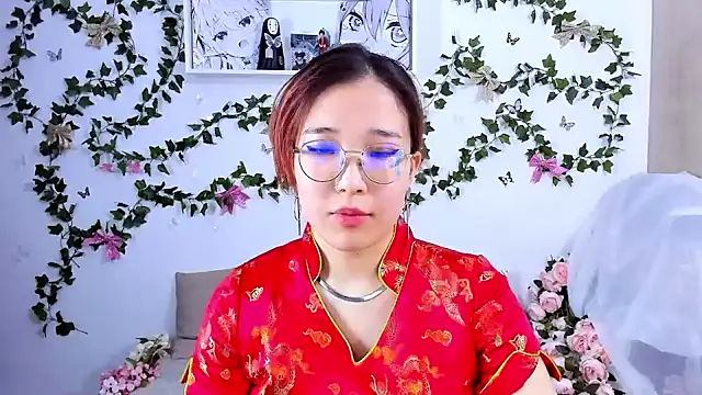 Snapshot of Myamyali chatting on 01/10/25, 07:32 Myamyali online show from 01/10/25, 07:32
