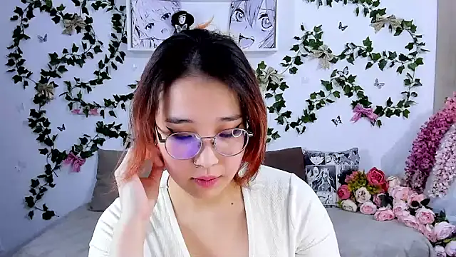 Snapshot of Myamyali chatting on 02/10/25, 02:16 Myamyali online show from 02/10/25, 02:16