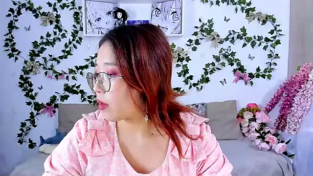 Snapshot of Myamyali chatting on 02/22/25, 01:44 Myamyali online show from 02/22/25, 01:44