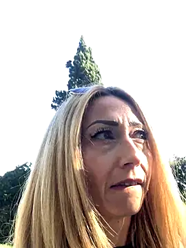 Snapshot of harleyejoker1 chatting on 10/28/25, 11:14 harleyejoker1 online show from 10/28/25, 11:14