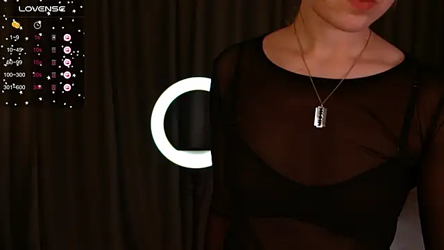 Maddy Garcia online show from 09/29/25, 12:16