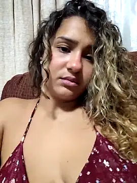 Snapshot of BrendaGirs chatting on 10/31/25, 06:47 BrendaGirs online show from 10/31/25, 06:47