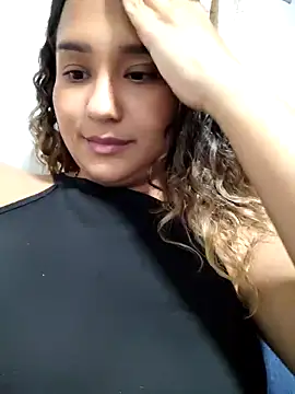 Snapshot of BrendaGirs chatting on 11/30/25, 03:10 BrendaGirs online show from 11/30/25, 03:10