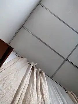 Snapshot of BrendaGirs chatting on 12/05/25, 02:31 BrendaGirs online show from 12/05/25, 02:31