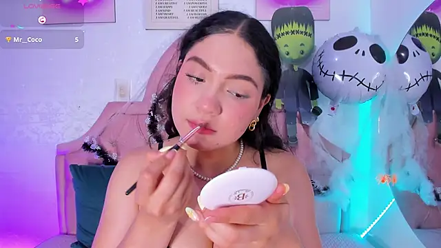 amandalee01 online show from 10/23/25, 06:06