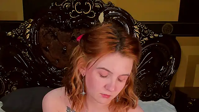 Snapshot of Melanie_Stoun chatting on 03/16/25, 06:34 Melanie Stoun online show from 03/16/25, 06:34