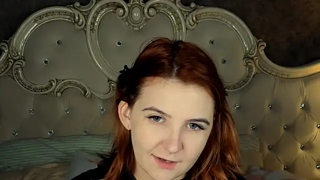 Snapshot of Melanie_Stoun chatting on 09/13/25, 11:54 Melanie Stoun online show from 09/13/25, 11:54