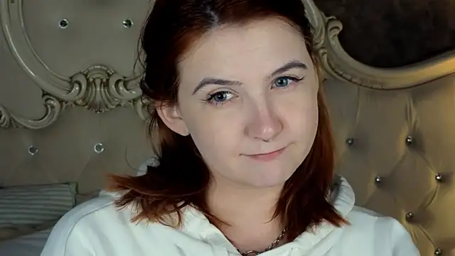 Snapshot of Melanie_Stoun chatting on 09/20/25, 05:52 Melanie Stoun online show from 09/20/25, 05:52