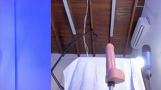 Lucy carter  online show from 06/02/26, 05:04