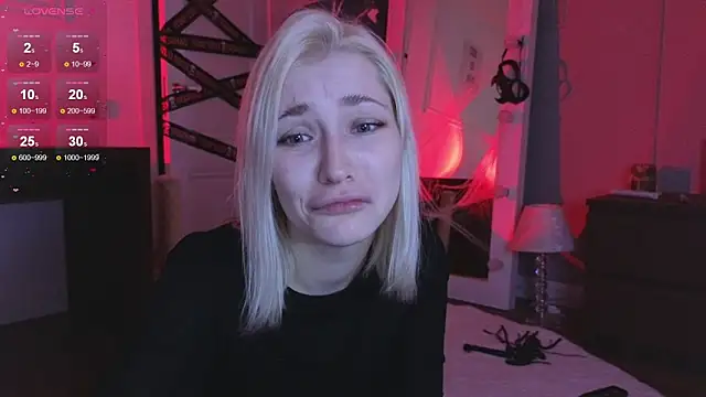 alexa novak online show from 10/22/25, 03:07