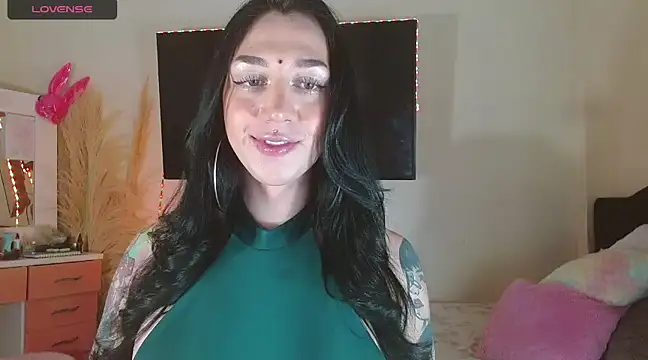 Snapshot of karla_zambrano chatting on 01/24/25, 12:20 karla zambrano online show from 01/24/25, 12:20