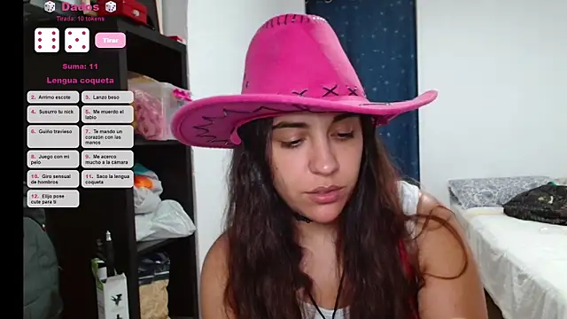 Snapshot of Ursumi1 chatting on 09/13/25, 10:09 Ursumi1 online show from 09/13/25, 10:09