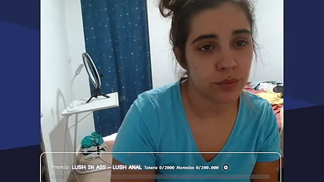 Snapshot of Ursumi1 chatting on 09/24/25, 11:35 Ursumi1 online show from 09/24/25, 11:35