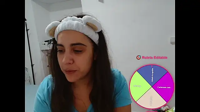 Snapshot of Ursumi1 chatting on 10/24/25, 08:33 Ursumi1 online show from 10/24/25, 08:33