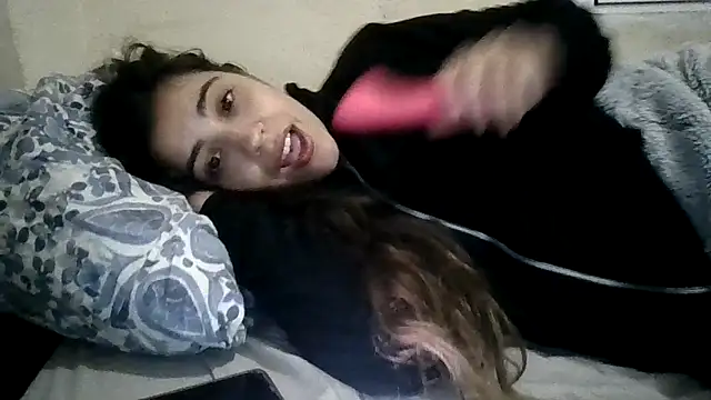 Ursumi1 online show from 11/29/25, 09:18