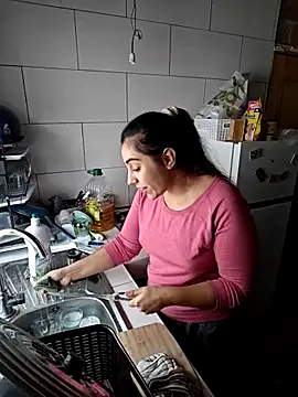 Ursumi1 online show from 12/19/25, 11:06