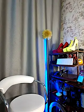 Snapshot of Milforja chatting on 11/14/25, 06:06 Milforja online show from 11/14/25, 06:06