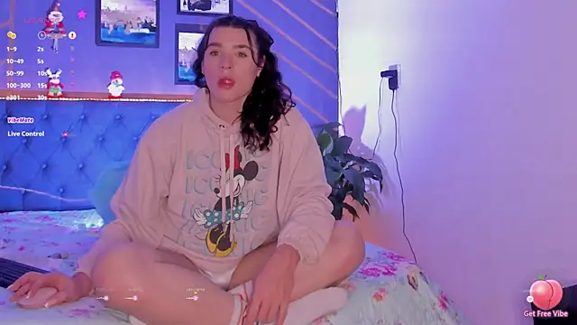 Snapshot of elafranco_ chatting on 12/07/24, 11:12 elafranco online show from 12/07/24, 11:12