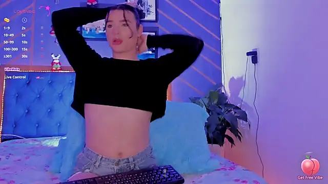 Snapshot of elafranco_ chatting on 12/08/24, 08:25 elafranco online show from 12/08/24, 08:25