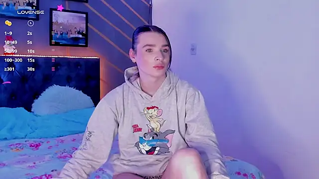 Snapshot of elafranco_ chatting on 12/17/24, 08:10 elafranco online show from 12/17/24, 08:10