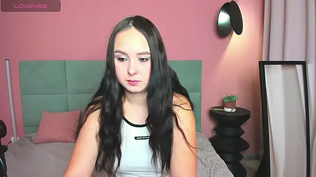 BeatriceReeves online show from 11/09/25, 01:04