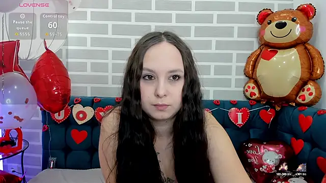Snapshot of BeatriceReeves chatting on 02/05/26, 12:59 BeatriceReeves online show from 02/05/26, 12:59