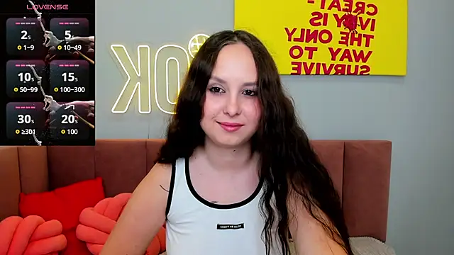 Snapshot of BeatriceReeves chatting on 06/27/26, 01:10 BeatriceReeves online show from 06/27/26, 01:10