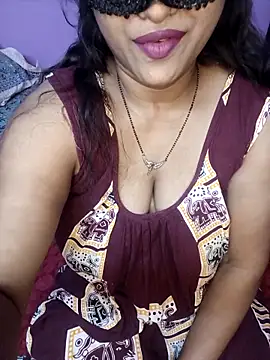 Sexy Mona Bhabhi online show from 10/09/25, 05:33