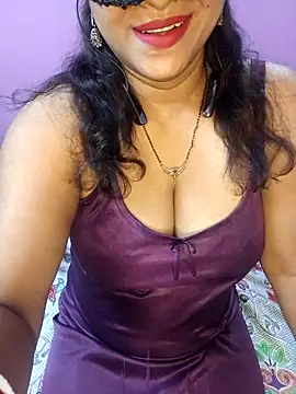 Sexy Mona Bhabhi online show from 11/08/25, 06:29