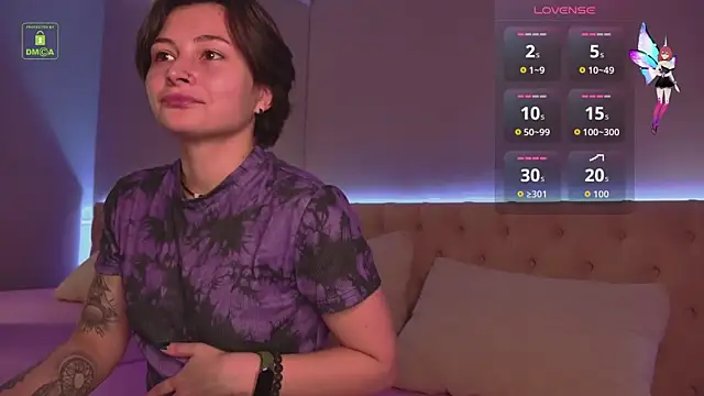 Ishtar Divine online show from 10/19/25, 03:56