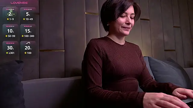 Ishtar Divine online show from 11/29/25, 10:29