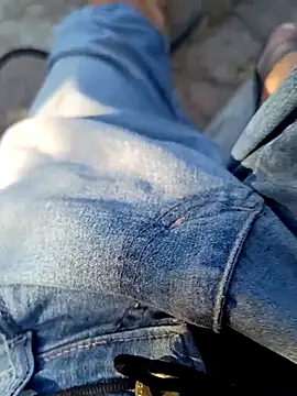 paubabando  online show from 02/21/25, 09:11