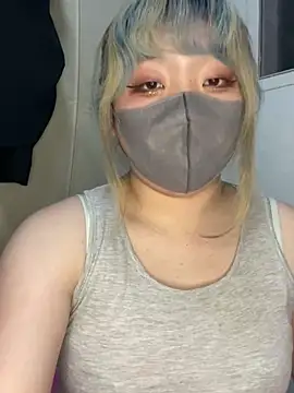 YUNA-yuna online show from 12/29/24, 11:50