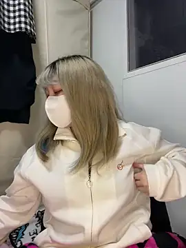 YUNA-yuna online show from 01/15/25, 02:02