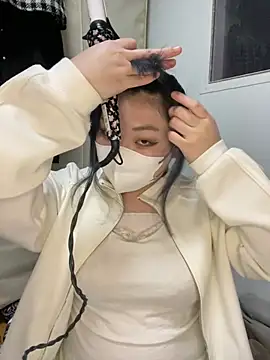 YUNA-yuna online show from 01/26/25, 02:41