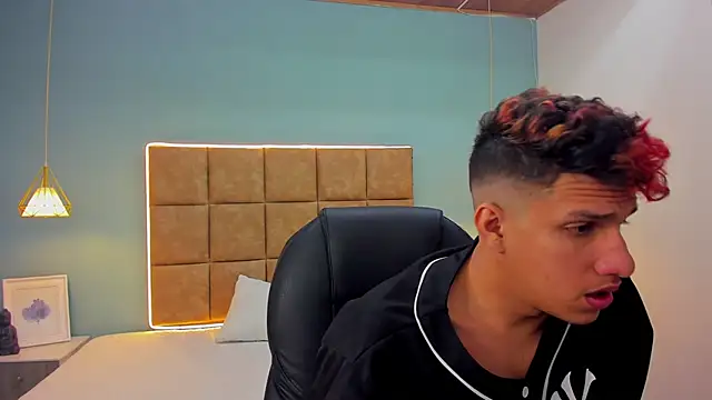 Jheidertwink online show from 09/29/25, 12:32