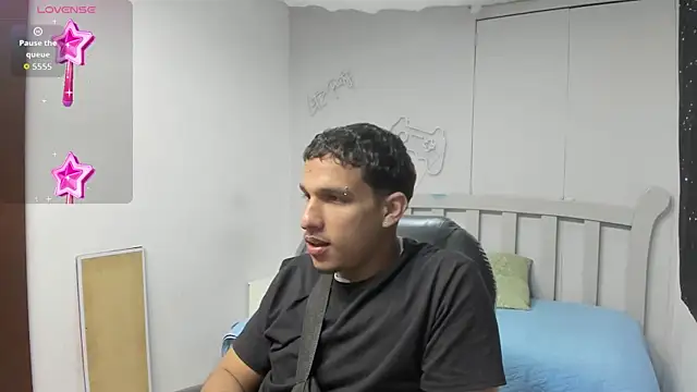 Jheidertwink online show from 12/15/25, 03:11