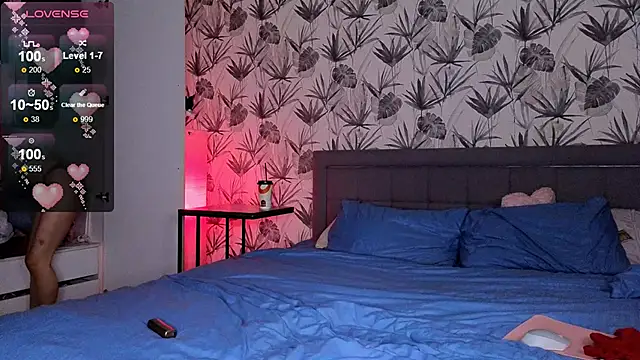 Snapshot of Helen_bae chatting on 10/26/25, 03:51 Helen bae online show from 10/26/25, 03:51