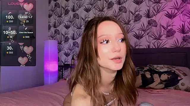 Snapshot of Helen_bae chatting on 11/15/25, 04:36 Helen bae online show from 11/15/25, 04:36