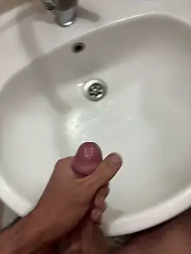 denizli18 online show from 11/25/25, 07:25