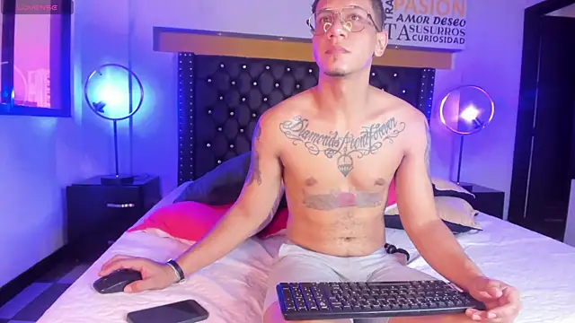 JoshMillerr  online show from 01/08/25, 07:45