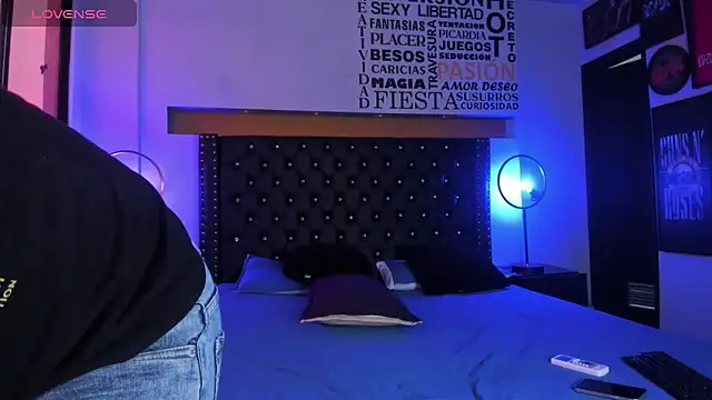 JoshMillerr  online show from 01/28/25, 07:53