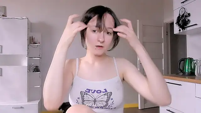 luna cosmic online show from 01/31/25, 08:11