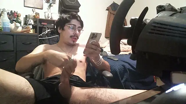 Snapshot of superog122 chatting on 10/11/25, 02:37 superog122 online show from 10/11/25, 02:37